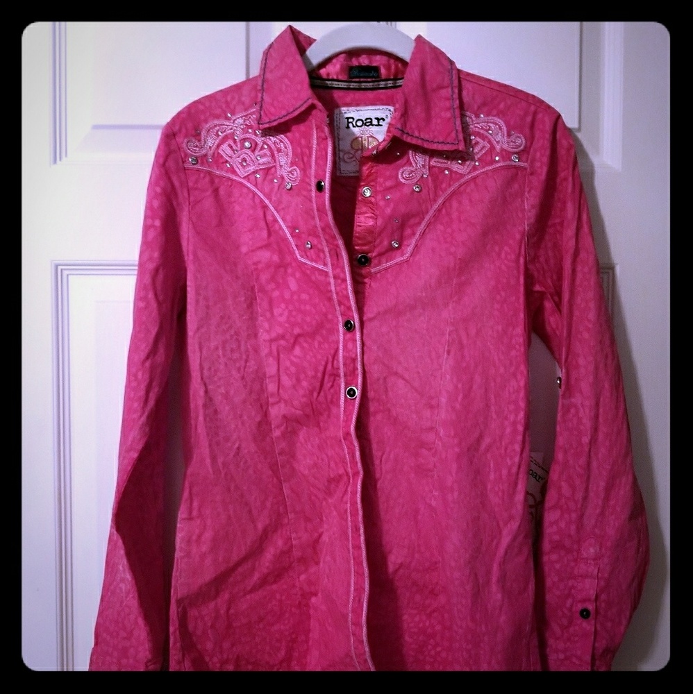 ROAR pink shirt brand new